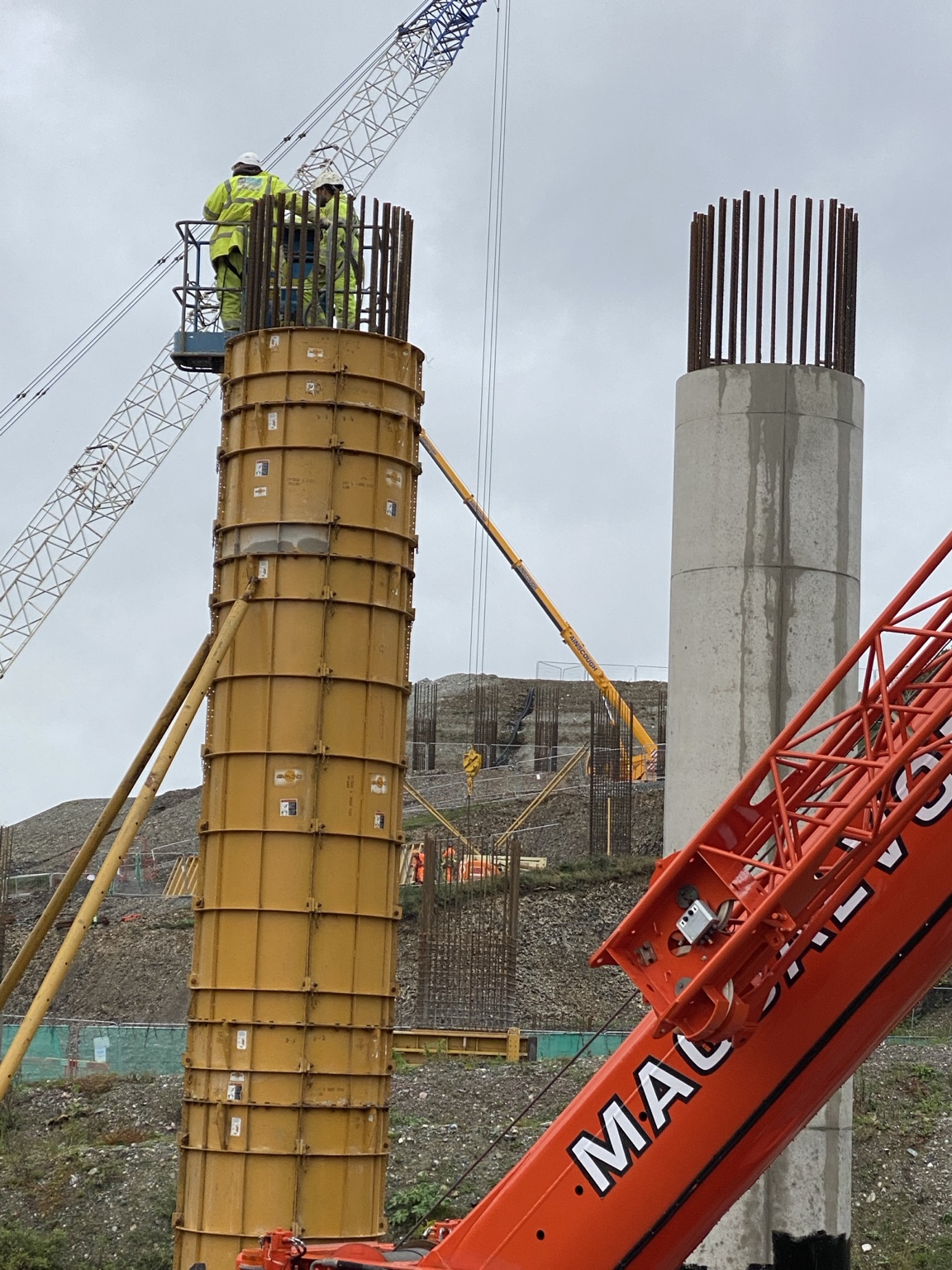 Plymouth bridge pier reinforcement and formwork